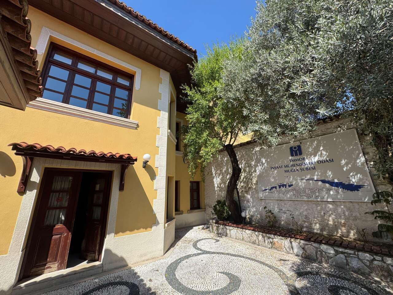 ​İMO Muğla Şube Başkanı Levent Çimen: “Talebimiz Geleceğimiz” Diyerek Sahaya İndik 4
